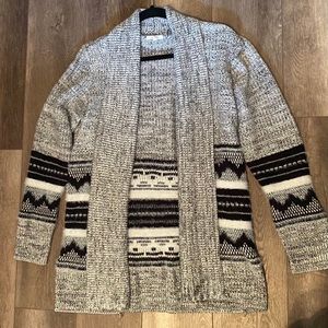 Maurice’s Cardigan Like New Size Medium